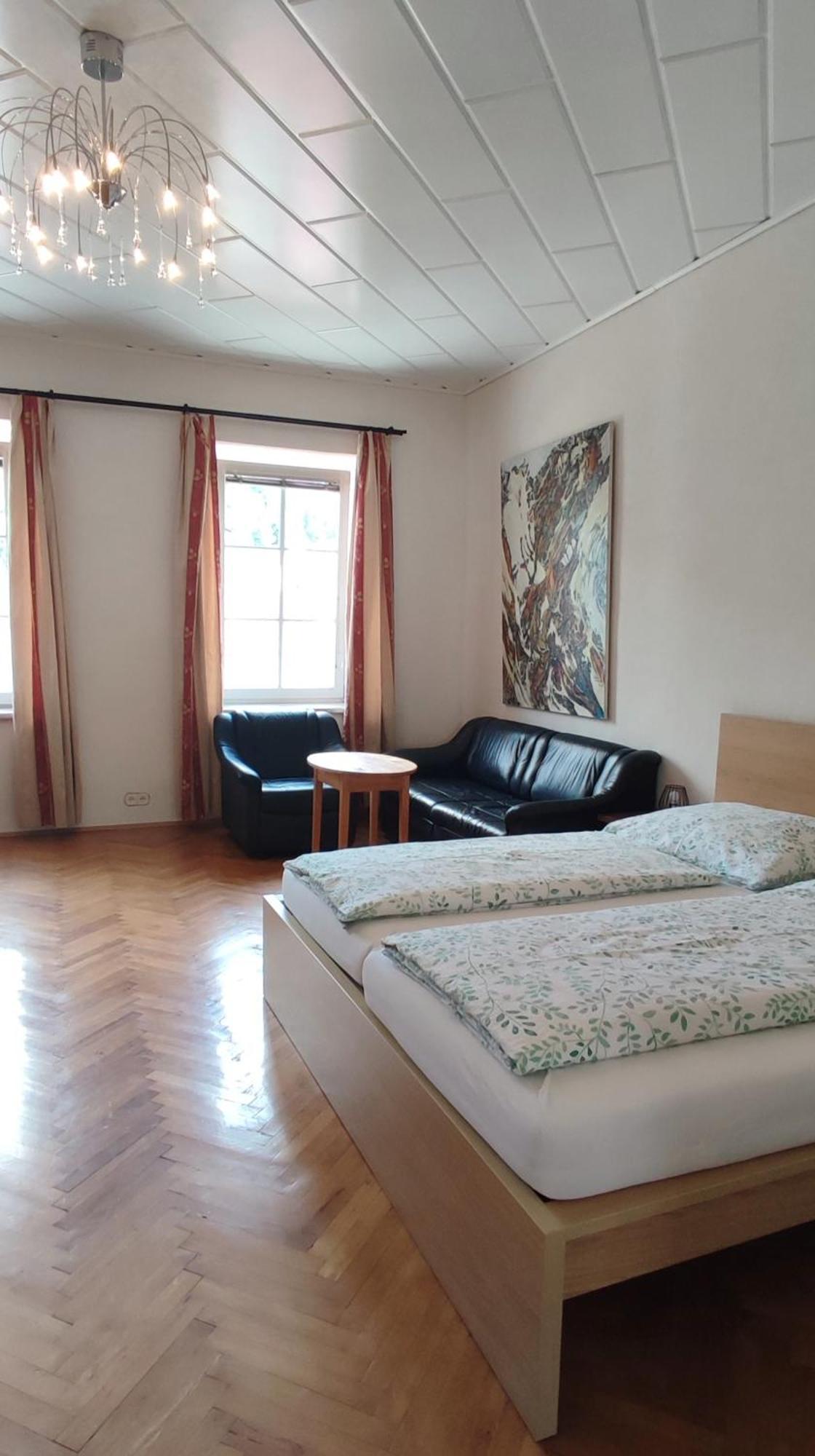 Gaestezimmer & Apartment Mayrhofer Waidhofen an der Ybbs Eksteriør billede